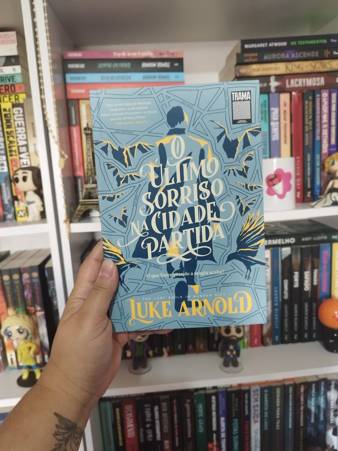 [RESENHA] O Ultimo Sorriso na Cidade Partida | Luke Arnold |@editoratrama