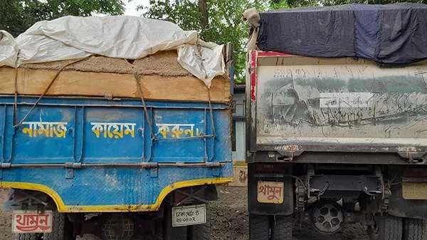 বকশীগঞ্জে পাহাড়ি লাল বালুসহ ট্রাক জব্দ, আটক-৭