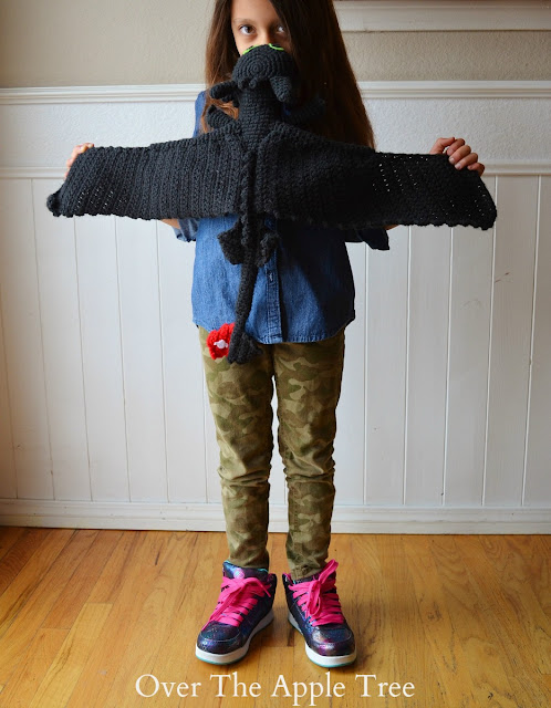 Crochet Toothless from How To Train Your Dragon, Over The Apple Tree