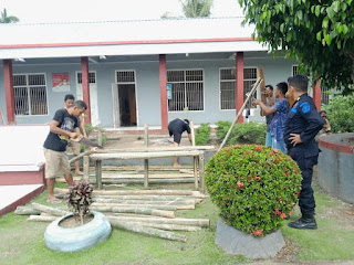 Keren! WBP Rutan Kelas IIB Sinjai Sulap Bambu Bekas Bahan Bangunan Jadi Bangku dan Kursi 