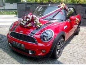 hiasan bunga untuk mobil pengantin