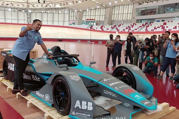 Ahmad Sahroni Sebut Formula E Jakarta Pecahkan Rekor Penonton Terbanyak: Dunia Melihat Indonesia