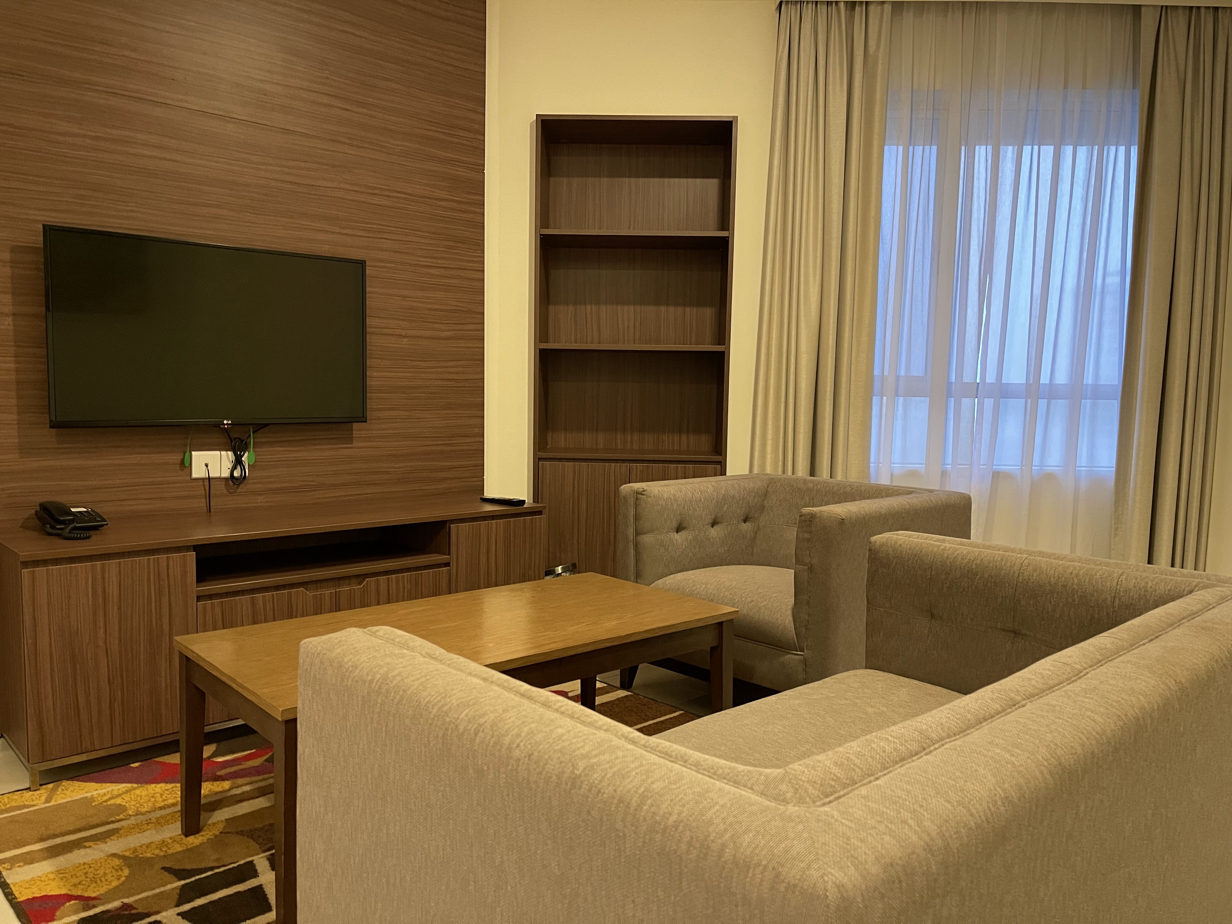 REVIEW PENGINAPAN DI OAKWOOD HOTEL & RESIDENCE KUALA LUMPUR