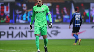 Samir Handanovic Kiper Inter Milan