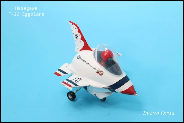 Maquette du F-16 Eggplane de Hasegawa .