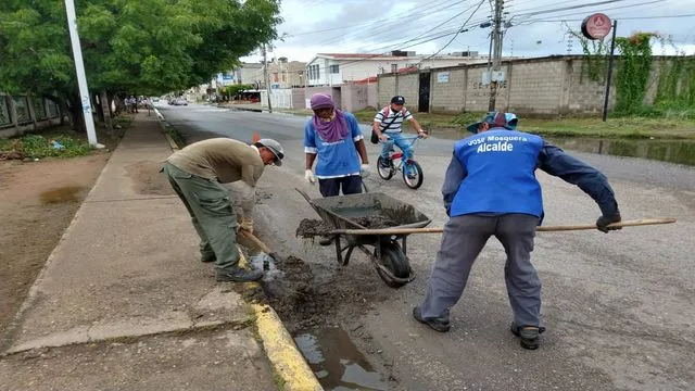 #CiudadOjeda: Sedemaul ejecutó operativo de aseo vial en la avenida Vargas