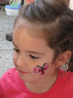 black and white tiger face. tiger face painting ideas.