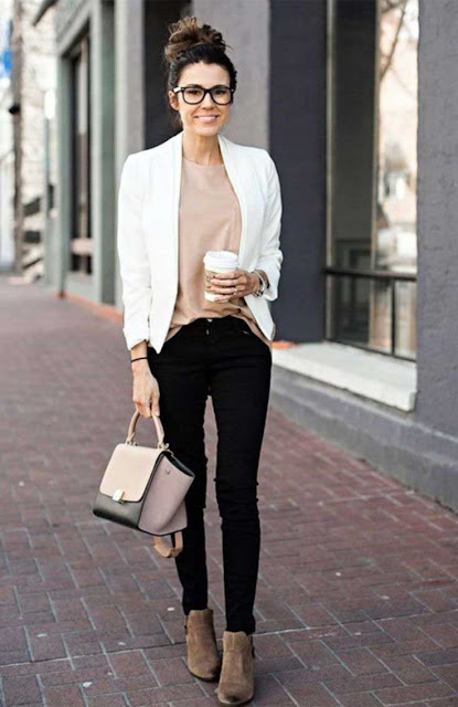 Startup Casual : job interview outfits for women