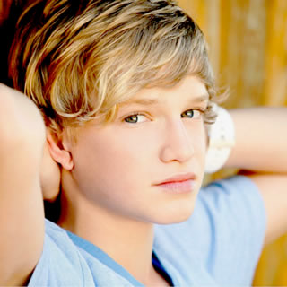 Cody Simpson Hairstyle and Fashion for Young Man