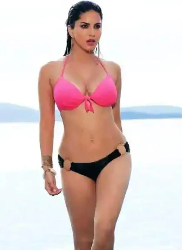 sunny leone wet bikini bollywood actress