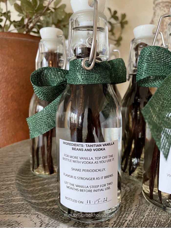 Back label of vanilla extract