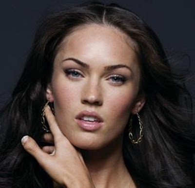 megan fox thumb toes. Megan Fox has Toe Thumbs?