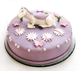 Barbie Pegasus fondant cake
