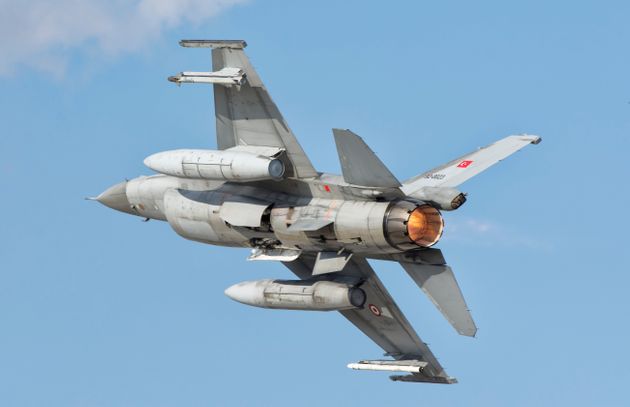 Υπερπτήσεις τουρκικών F-16 πάνω από τον Έβρο