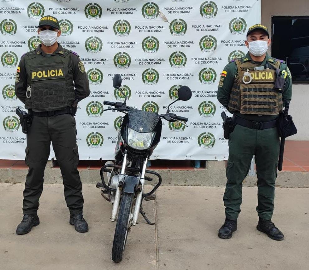 https://www.notasrosas.com/En Maicao: Policía Guajira recupera cinco motocicletas y captura tres personas