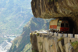 mrsupel.blogspot.com - Desa Tertinggi di Dunia yang Masih Terjangkau Kendaraan