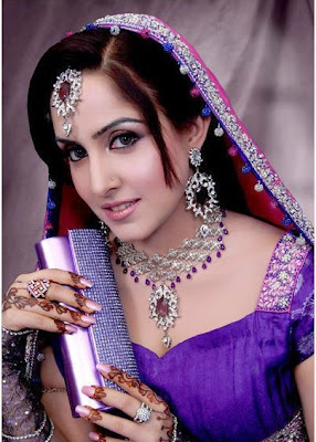 Pakistani Bridal Makeup Collection 2011-12