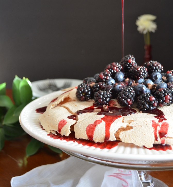 Blackberry Pavlova Recipe