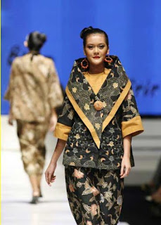 Indonesian latest batik design, Indonesian fashion, Batik creation, Jakarta Fashion show, Batik design