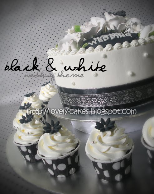 black and white cupcake wedding cakes