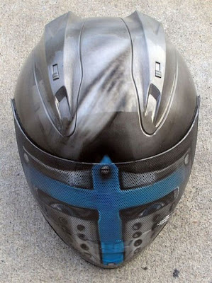 Helm Unik