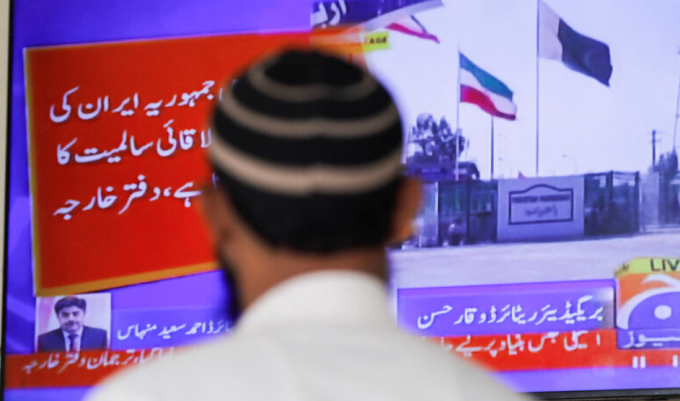 Pakistan strikes inside Iran against militant targets, stokes regional tensions