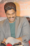 Allu Arjun latest stylish photos-thumbnail-12