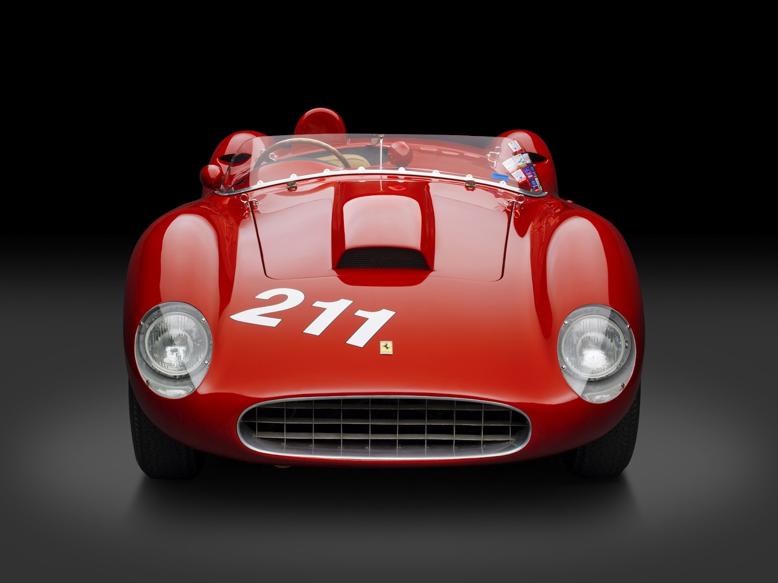 Ferrari 625 TRC Spider 1957 | modern design by moderndesign.org