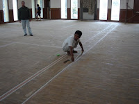 Biaya Lantai Kayu untuk Lapangan Badminton