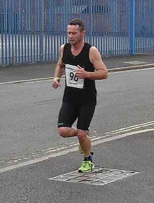 An action picture from the Keyo Brigg Sprint Triathlon 2015