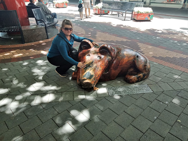 Hobart Public Art | 'Thompson the Dog' Sculpture by Patrick Hall