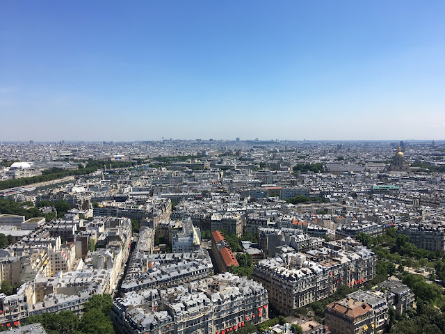 Eiffel tower paris view