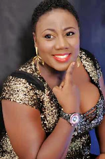 Yoruba actresses Wura Gold and Biodun Okeowo in Lesbian Fight!