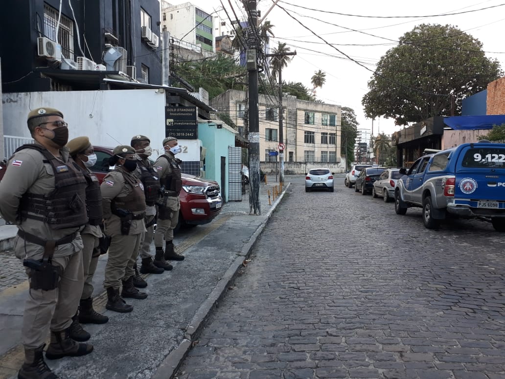 12ª CIPM recebe apoio do Batalhão Especializado  de Polícia Turística  na segurança do Rio Vermelho e Ondina