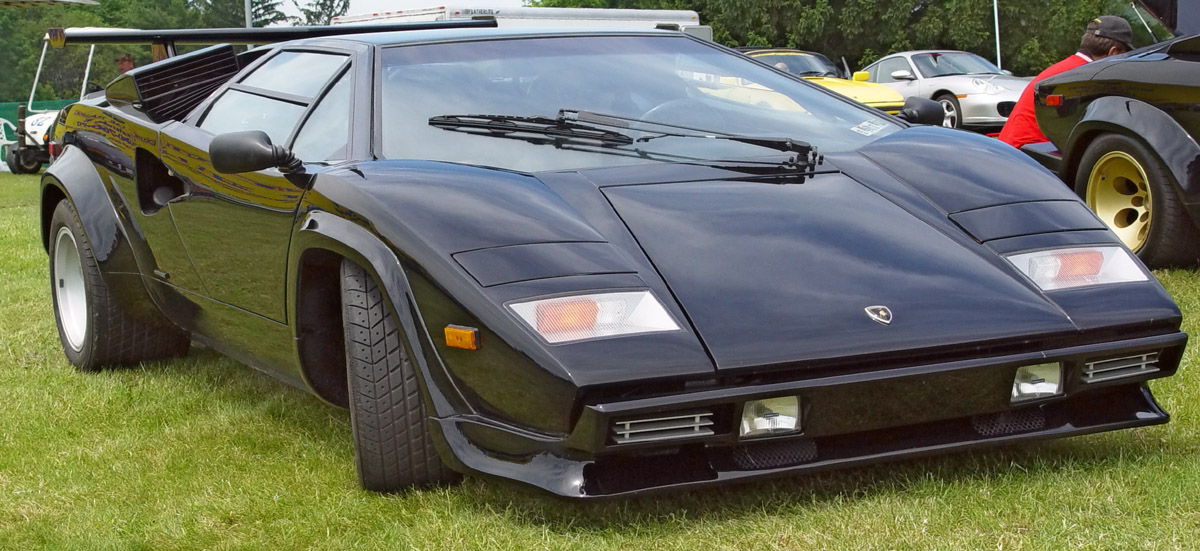 The Lamborghini Countach 5000QV is a 52L sports car with four valves per