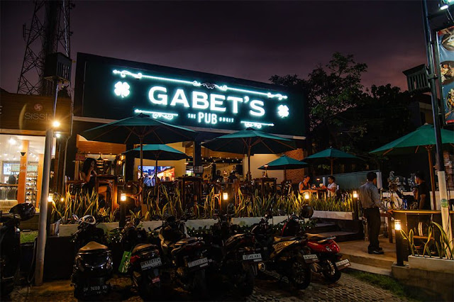 Great time at Gabets Pub in Bali