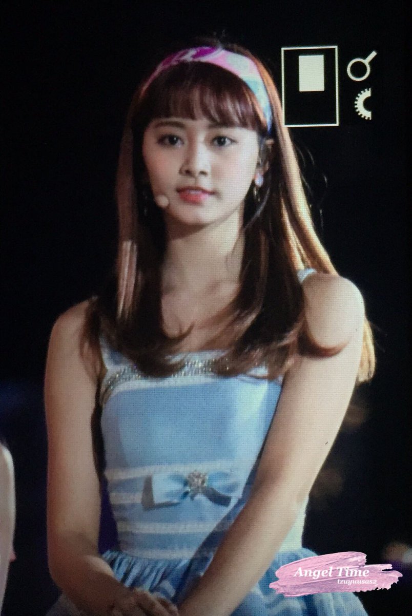 Netizens Praise Tzuyu Adorable Hairstyle With Bangs 