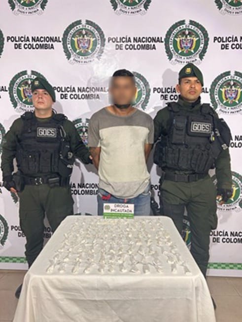 https://www.notasrosas.com/El GOES aprehende en Valledupar a un hombre que portaba 84 envolturas plásticas con Clorhidrato de Cocaína