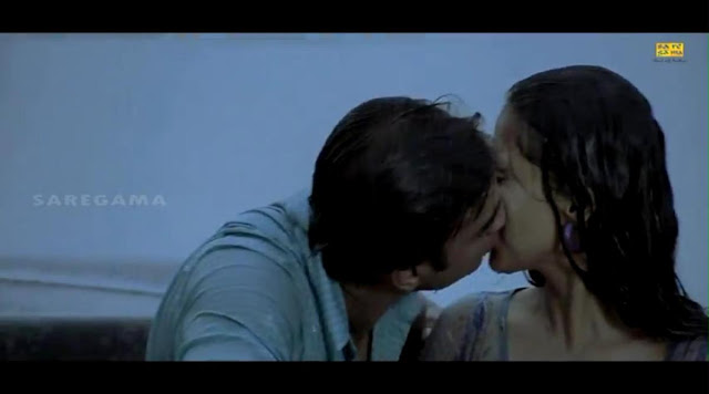 Vidya Balan deep kissing