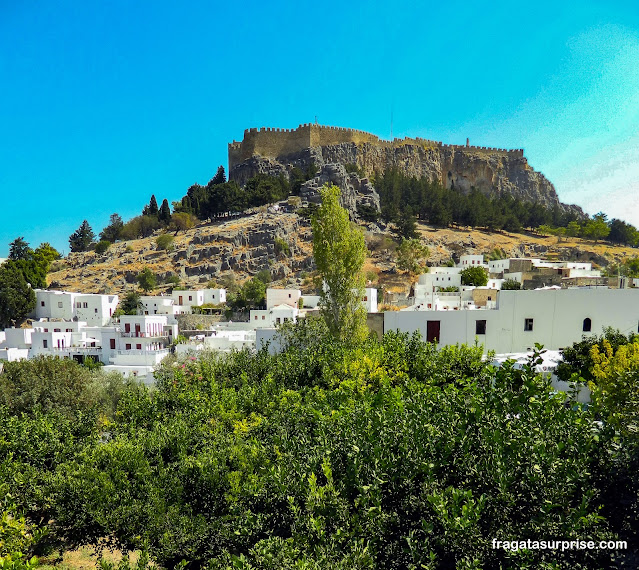 Fortaleza dos Cruzados na Vila de Lindos, na Grécia
