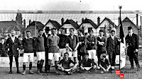 PSV EINDHOVEN - Eindhoven, Holanda - Temporada 1913-14 - Esta es la 1ª foto, fechada el 31 de agosto de 1913, día de la fundación del PSV Philips, en la ciudad de Eindhoven, por trabajadores de la empresa Philips