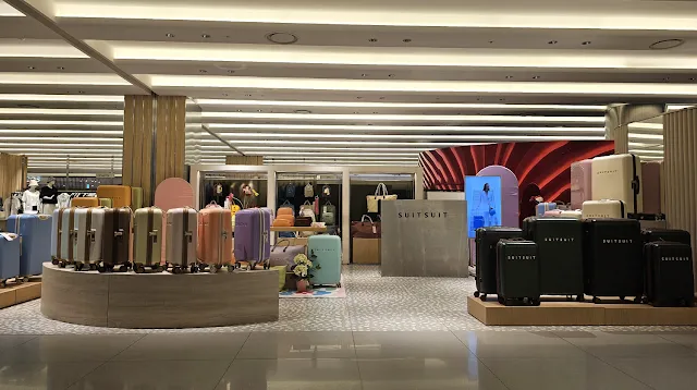 오투 크리에이티브,수잇수잇,suitsuit,
