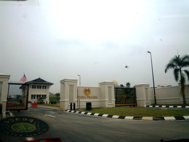 Kiki's Land: New Istana Negara in Jalan Duta