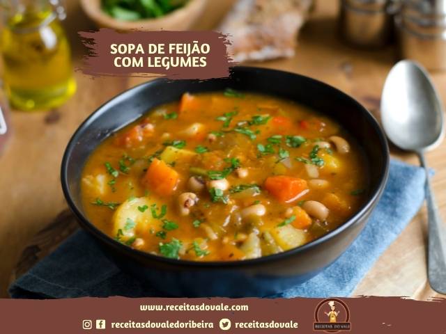 Receita de Sopa de Feijão com Legumes