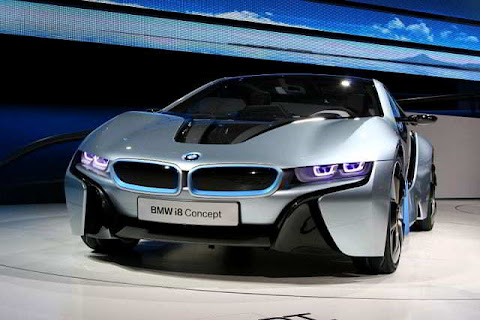 BMW i8, Konsep, Mobil hibrida Efisien Dinamis