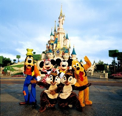 disneyland florida characters. Disneyland Paris has