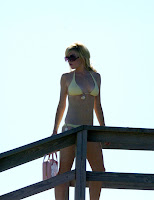 Lindsay Lohan In A Sexy Bikini