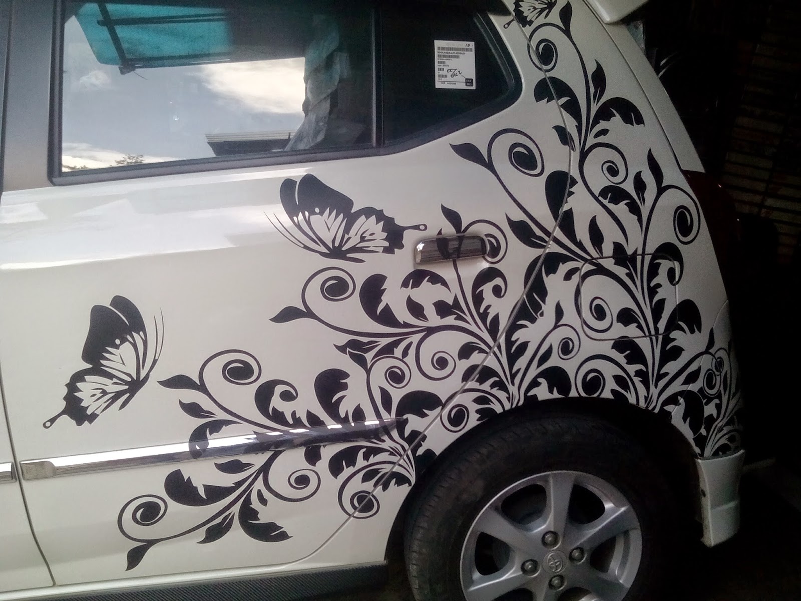 23 Ide Stiker Mobil Batik