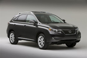 Front 3/4 view of 2011 Lexus RX350