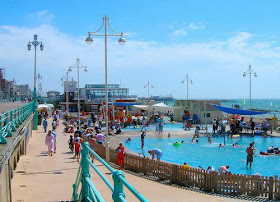 11 Top Tips for Visiting Brighton with Kids  - Beach paddling pool and playground